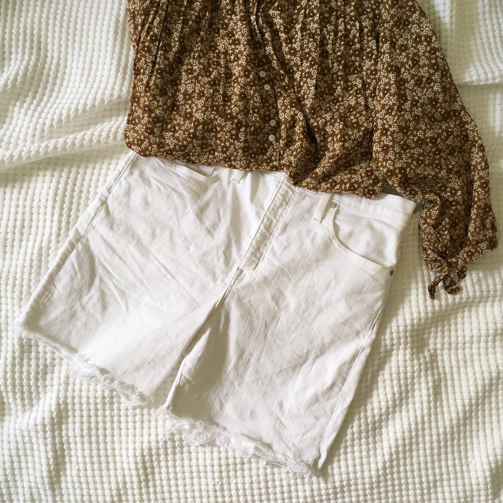 Madewell White Denim Shorts High Rise size 31
